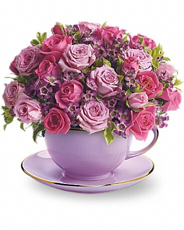 Deluxe size, 7 1/4 inches height and 8 inches wide.