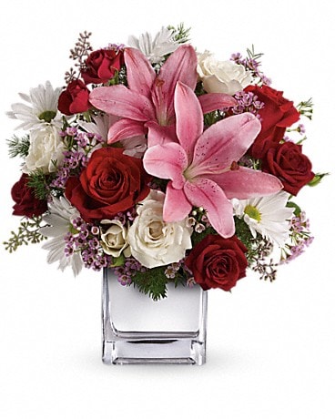 Teleflora's Happy in Love Bouquet Bouquet