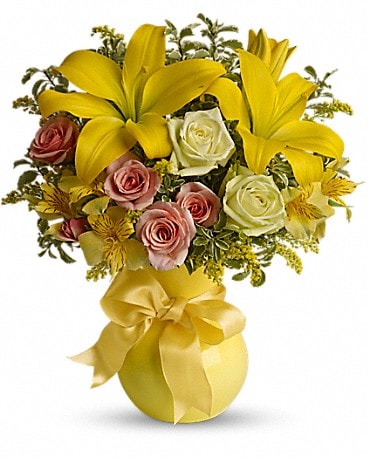 Teleflora's Sunny Smiles Bouquet