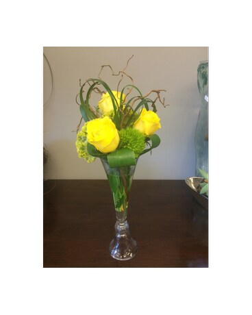 Beautiful as shown 3 Roses size, inches height and inches wide.