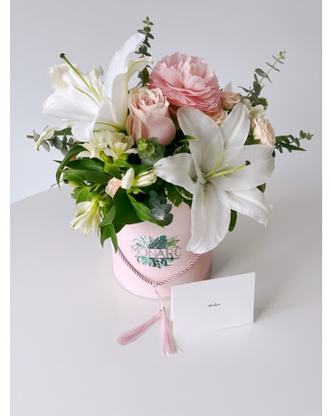 Deluxe - Pastel Colours size, 12 inches height and 12 inches wide.