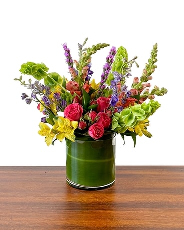 English Garden size, 13 inches height and 10 inches wide.