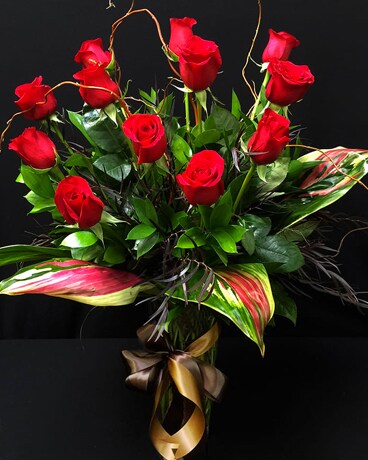 One Dozen size, 30 inches height and 18 inches wide.