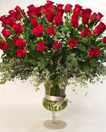 Ultimate Love Roses size, 36 inches height and 40 inches wide.