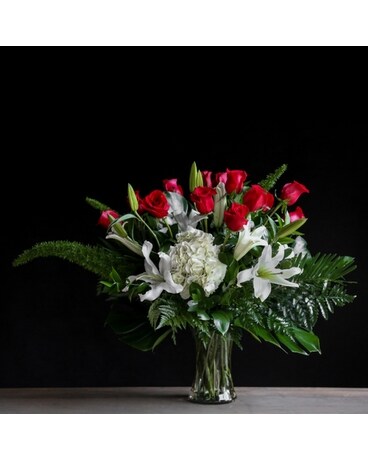 Deluxe size, inches height and inches wide.