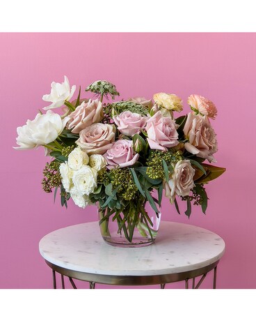 Grand size, 13 inches height and 16 inches wide.