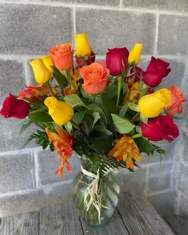24 Roses size, inches height and inches wide.