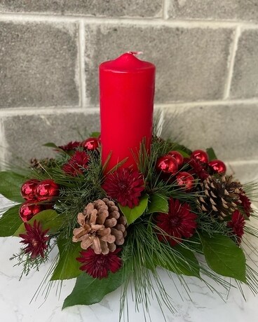 Deluxe - Red size, inches height and inches wide.