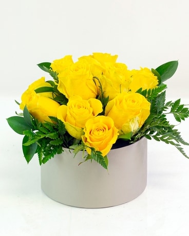 12 Yellow roses size, inches height and inches wide.