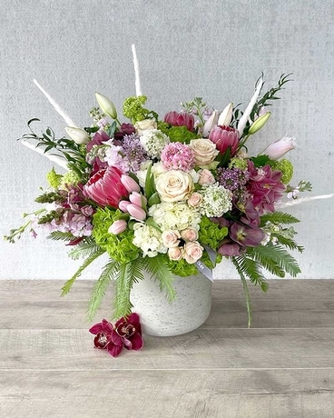 Floral Arrangement Only size, 24 inches height and 24 inches wide.