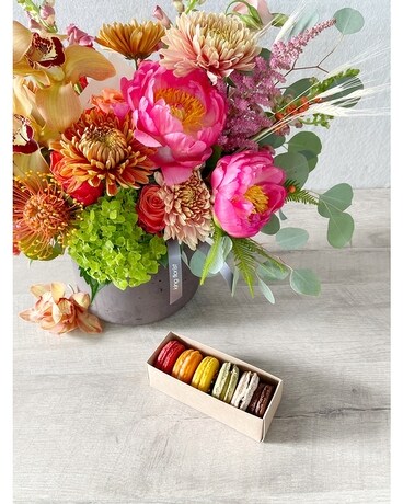Floral Arrangement and Half Dozen Macarons size, inches height and inches wide.