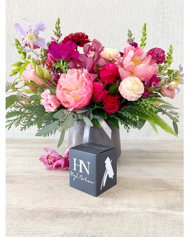 Floral Arrangement and Candle size, inches height and inches wide.
