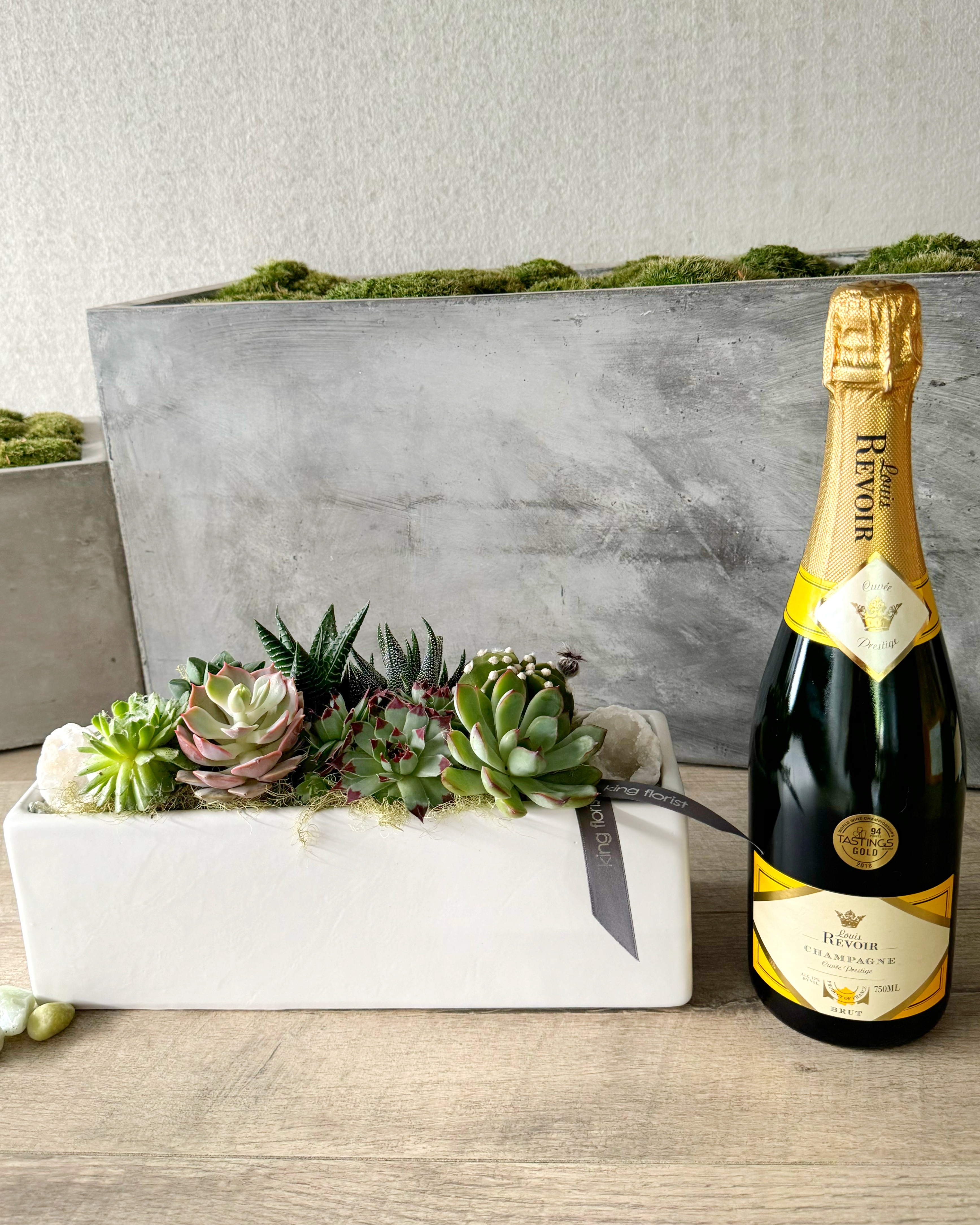 Garden and Champagne size, inches height and inches wide.