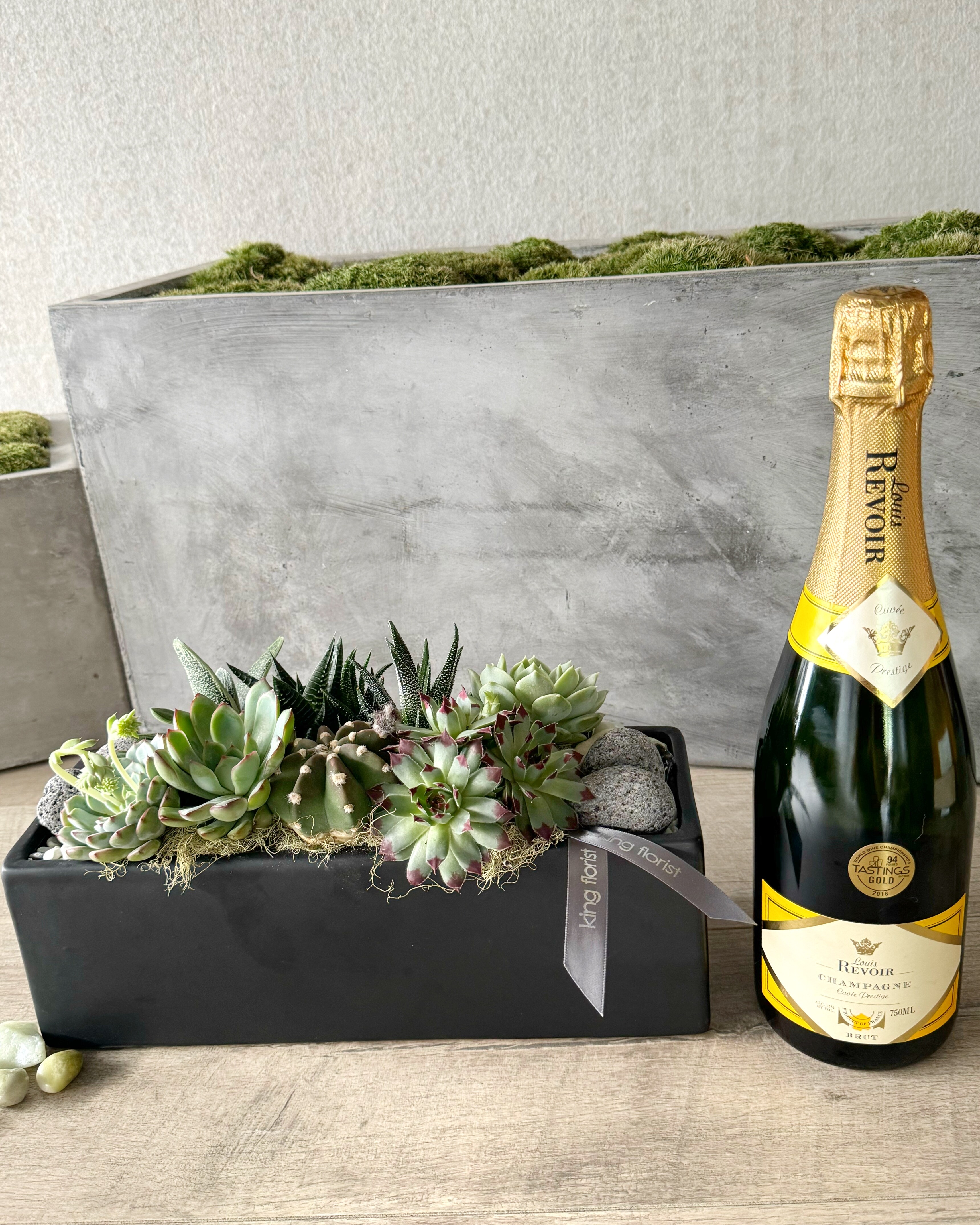 Garden and Champagne size, inches height and inches wide.