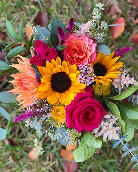 Grand size, 14 inches height and 12 inches wide.