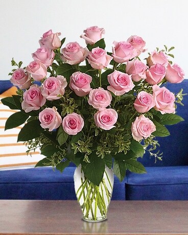 12 Roses size, inches height and inches wide.