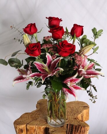 Mixed Roses size, inches height and inches wide.