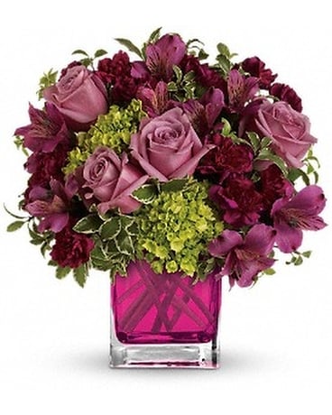 Deluxe size, 11 inches height and 11 inches wide.