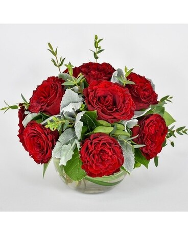 Deluxe-24 Heart Roses size, inches height and inches wide.