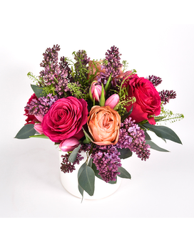 Standard size, 14 inches height and 14 inches wide.