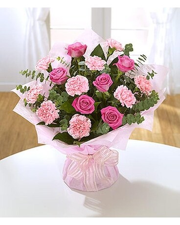 NO VASE- COMBO 6Rose/12Carnation size, inches height and inches wide.