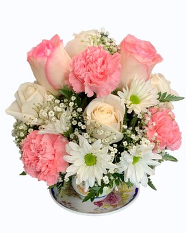 Deluxe size, 8 and a half inches height and 8 inches wide.