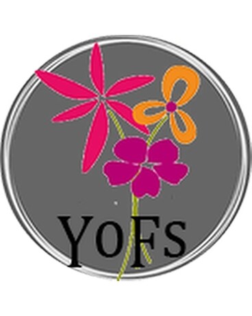 Ye Olde Flower Shoppe's Designer's Choice size, inches height and inches wide.