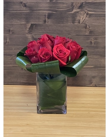Red Roses size, inches height and inches wide.