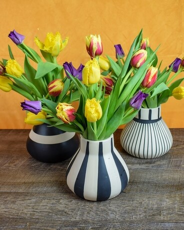Tribeca Vase- Fancy Tulips size, inches height and inches wide.