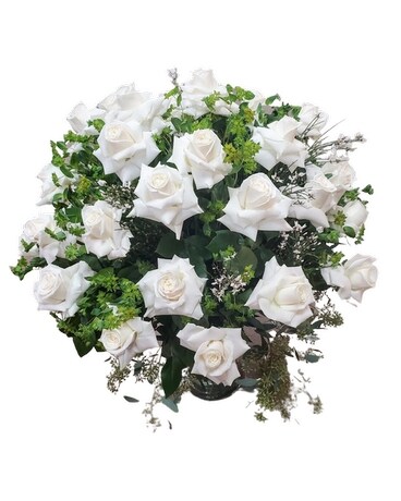 6 roses, in a bouquet size, inches height and inches wide.