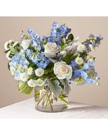 Deluxe size, 16 inches height and 20 inches wide.