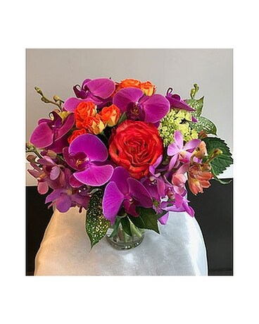 Stunning size, inches height and inches wide.