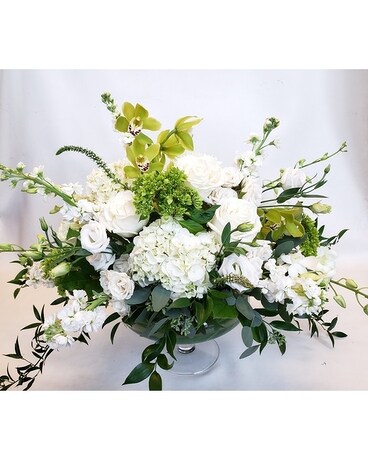 Beautiful (as shown) size, inches height and inches wide.