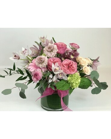 Lovely size, inches height and inches wide.