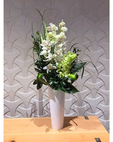 Lovely size, inches height and inches wide.