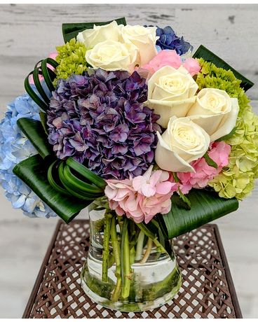Premium with roses size, inches height and inches wide.