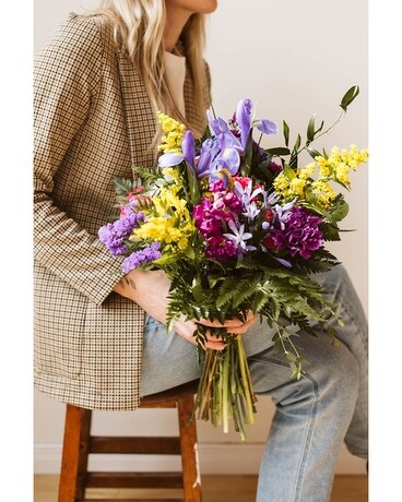 Strong colours - small size, inches height and inches wide.