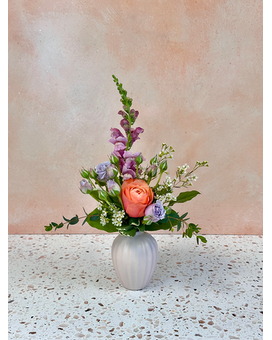Magic Mama - Standard size, inches height and inches wide.