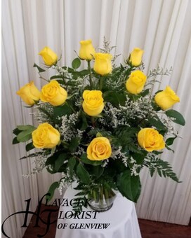 12 Roses size, inches height and inches wide.