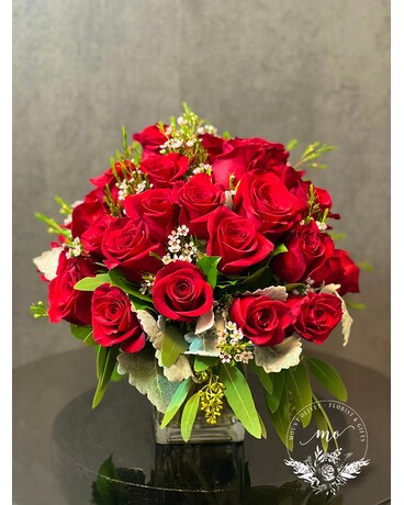 3 Dozen size, inches height and inches wide.