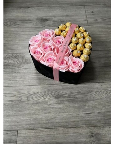 Pink Roses size, inches height and inches wide.