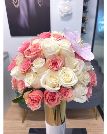 White-Pink size, inches height and inches wide.