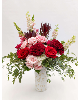 Hugs and Kisses size, 21 inches height and 19 inches wide.