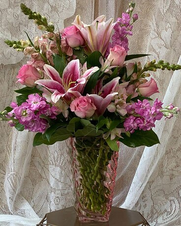 Deluxe (As Shown) size, inches height and inches wide.