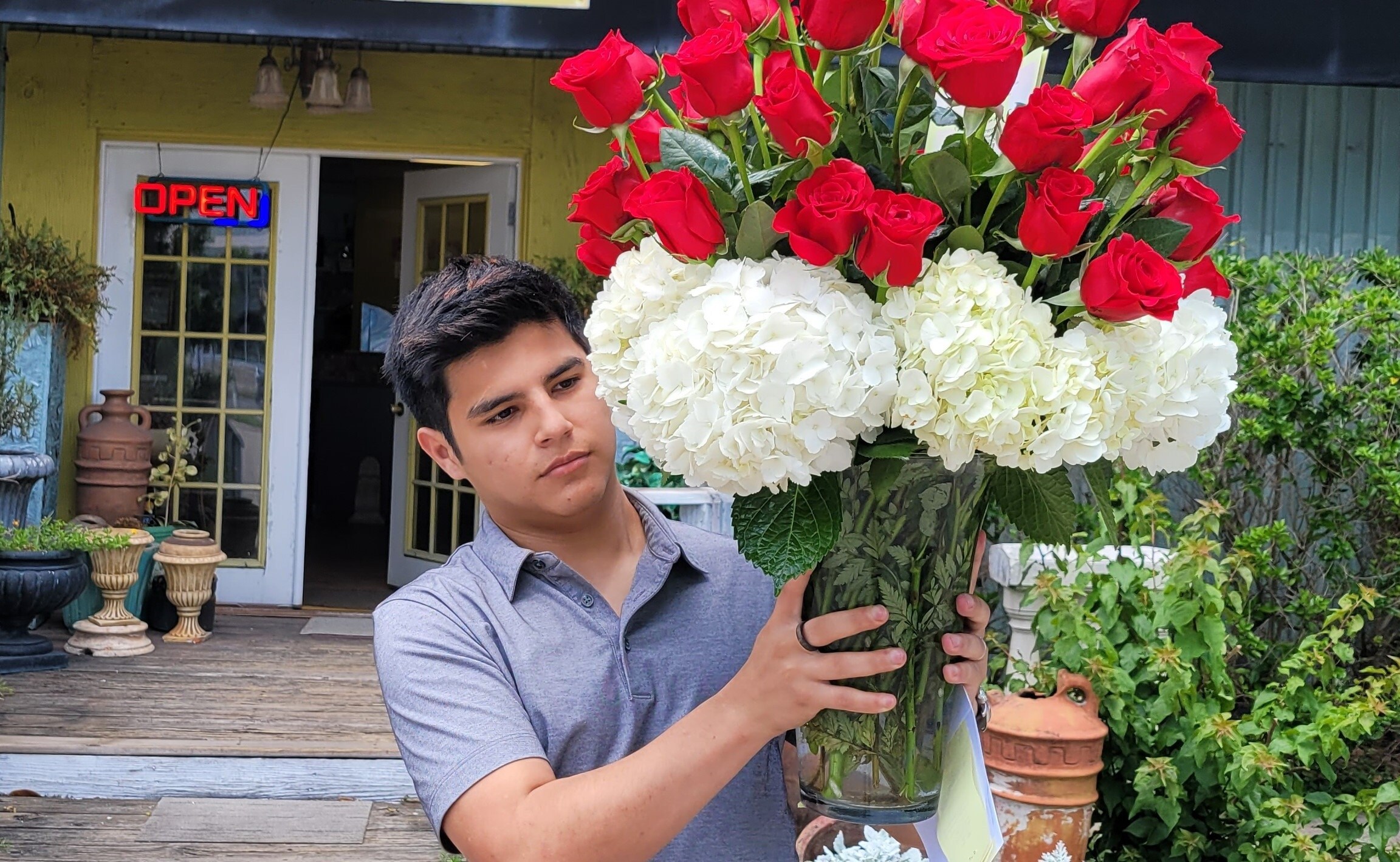 Red rose Same Day Hand Delivery | Houston Florist