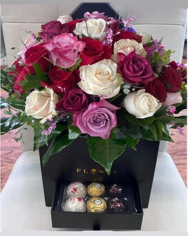 36 Roses size, inches height and inches wide.
