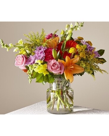 Premium size, 17 inches height and 21 inches wide.