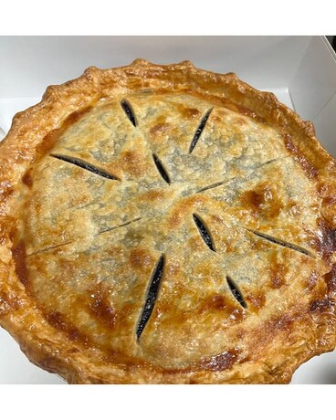 Pie with 3 roses vased size, inches height and inches wide.