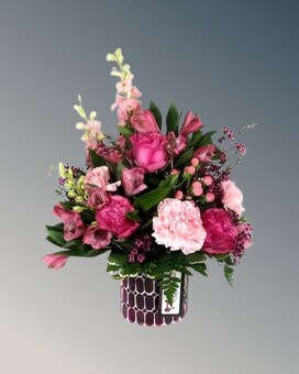 Deluxe size, inches height and inches wide.