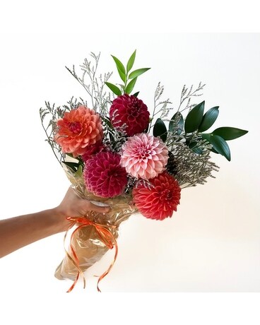 Standard - Cut Bouquet size, inches height and inches wide.